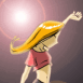 Danseuse en contre-jour devant un spot, zoom